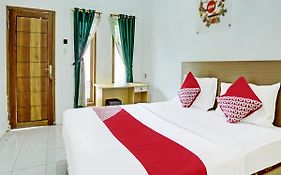 Super Oyo 1415 Gelora Guest House